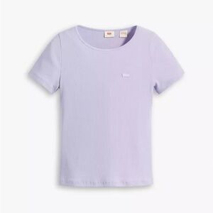 Levi’s Women’s Honey Short Sleeve Tee in color Purple Rose L